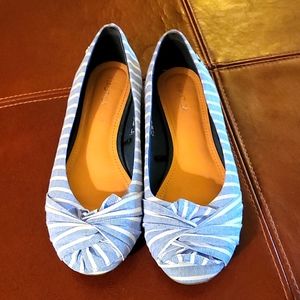 Nautica Blue & White Striped Size 8 flats